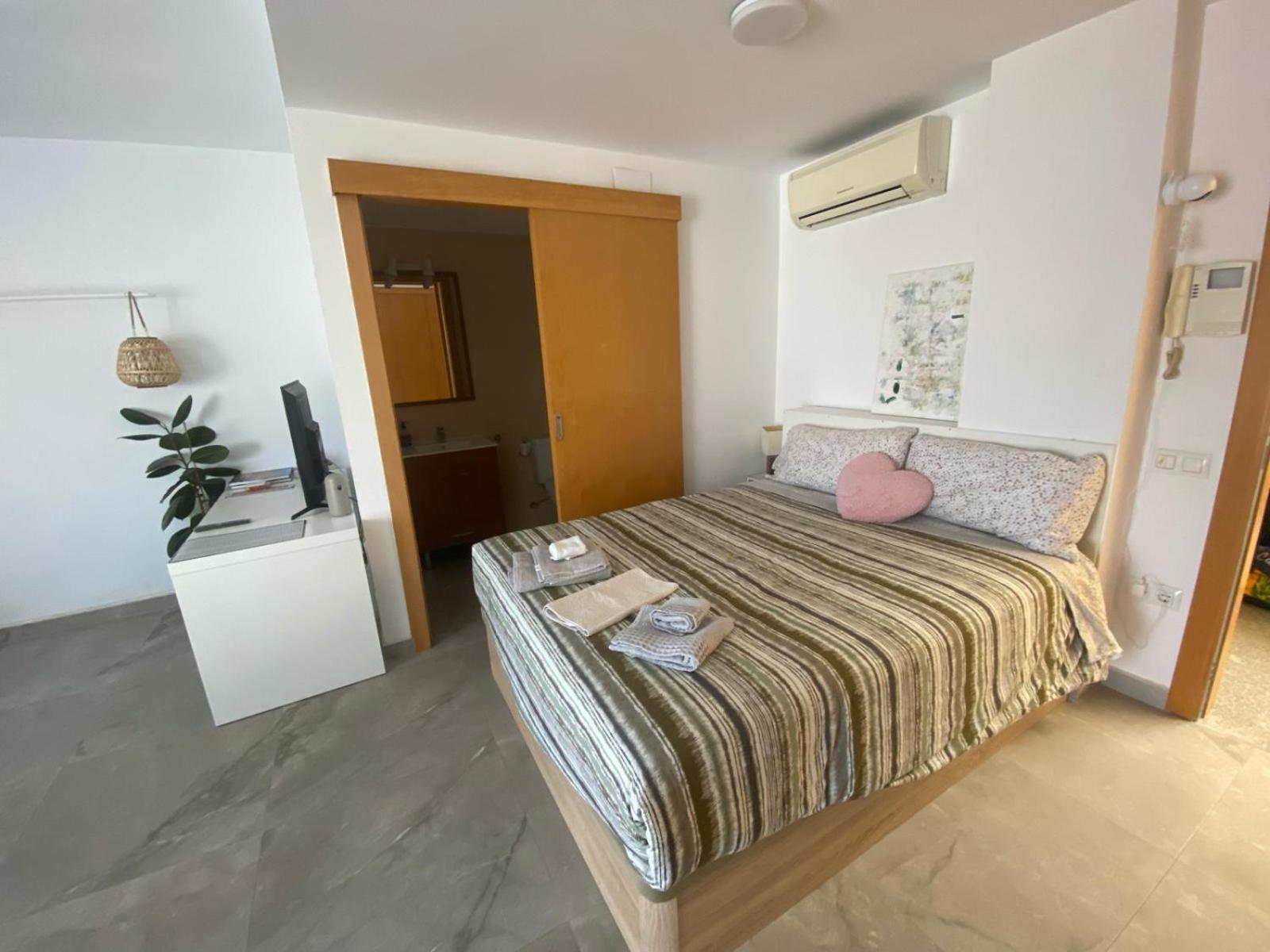 Modern Loft In Terrassa Appartement Buitenkant foto